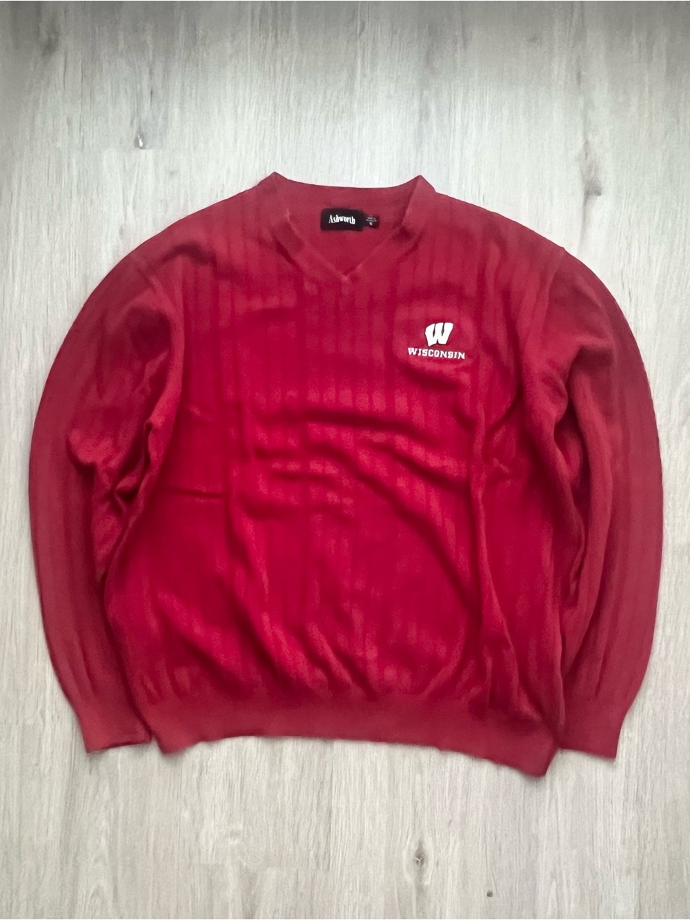 Vintage Wisconsin Badgers Sweater Adult Unisex Large Red V-Neck Long Sleeve NCAA